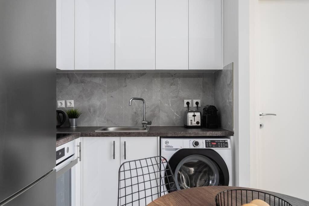 Sublime 1Br Apartment In Koukaki By Upstreet أثينا المظهر الخارجي الصورة